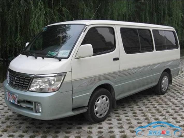 新車，11座金杯